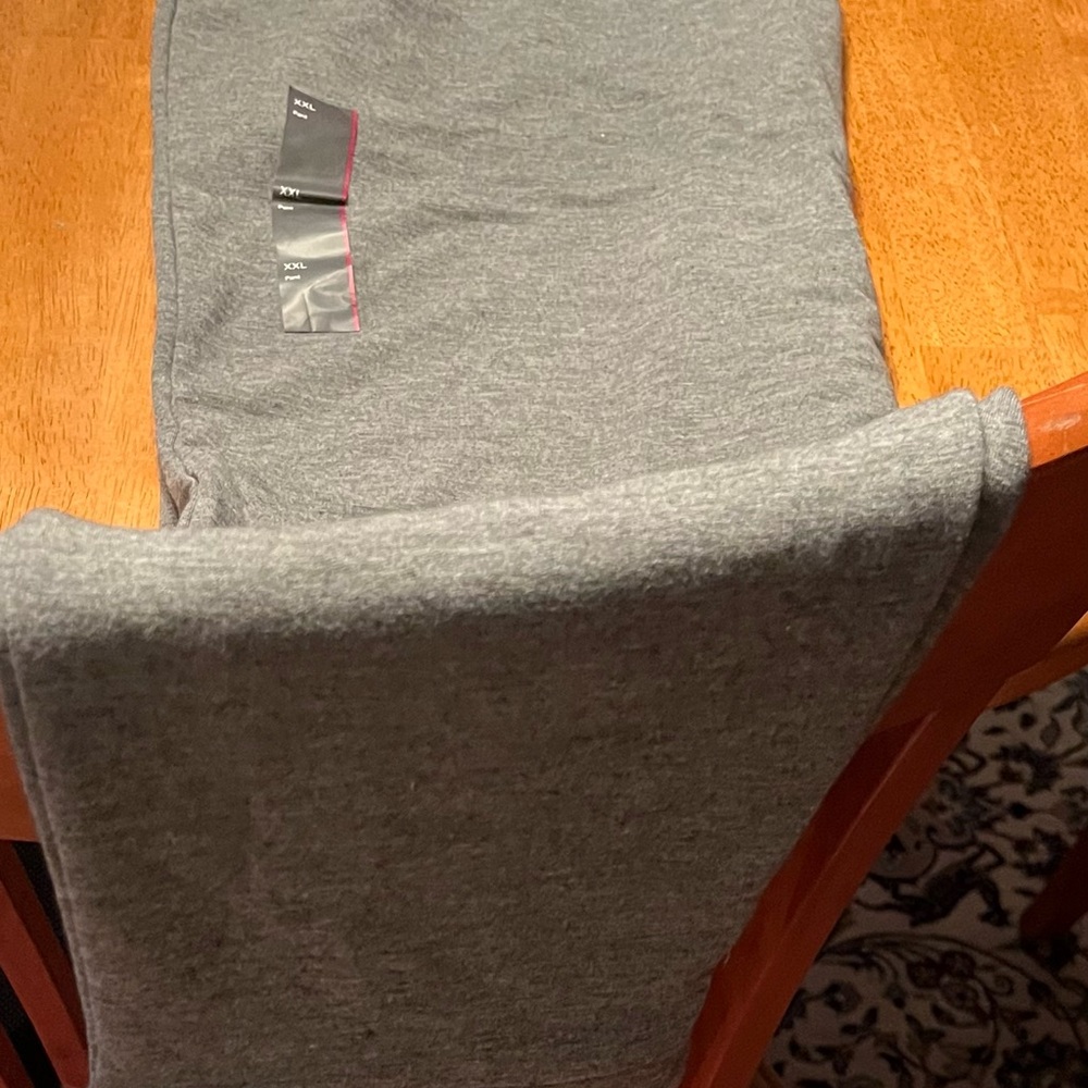 ALL IN MOTION - 2/$21 Men's Sweatpants 1 grey, 1 black.  $21 for both pairs!! - Picture 2 of 7